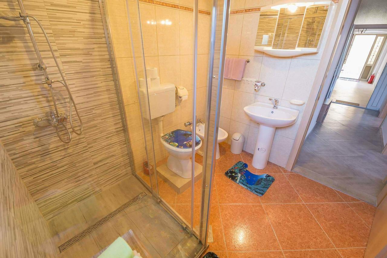 Apartmani Pod Nehajem Senj  Luaran gambar
