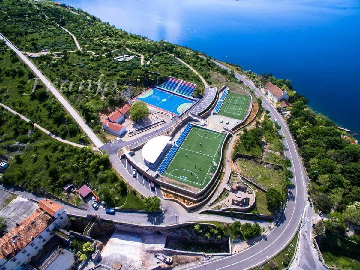 Apartmani Pod Nehajem Senj  Luaran gambar